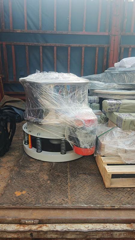 600型直排篩、篩框、網架、膠條等全部發(fā)貨